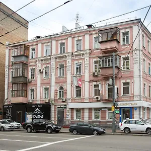 https://cozy-apartment-in-centre-of-kiev.hotels-of-kiev.com